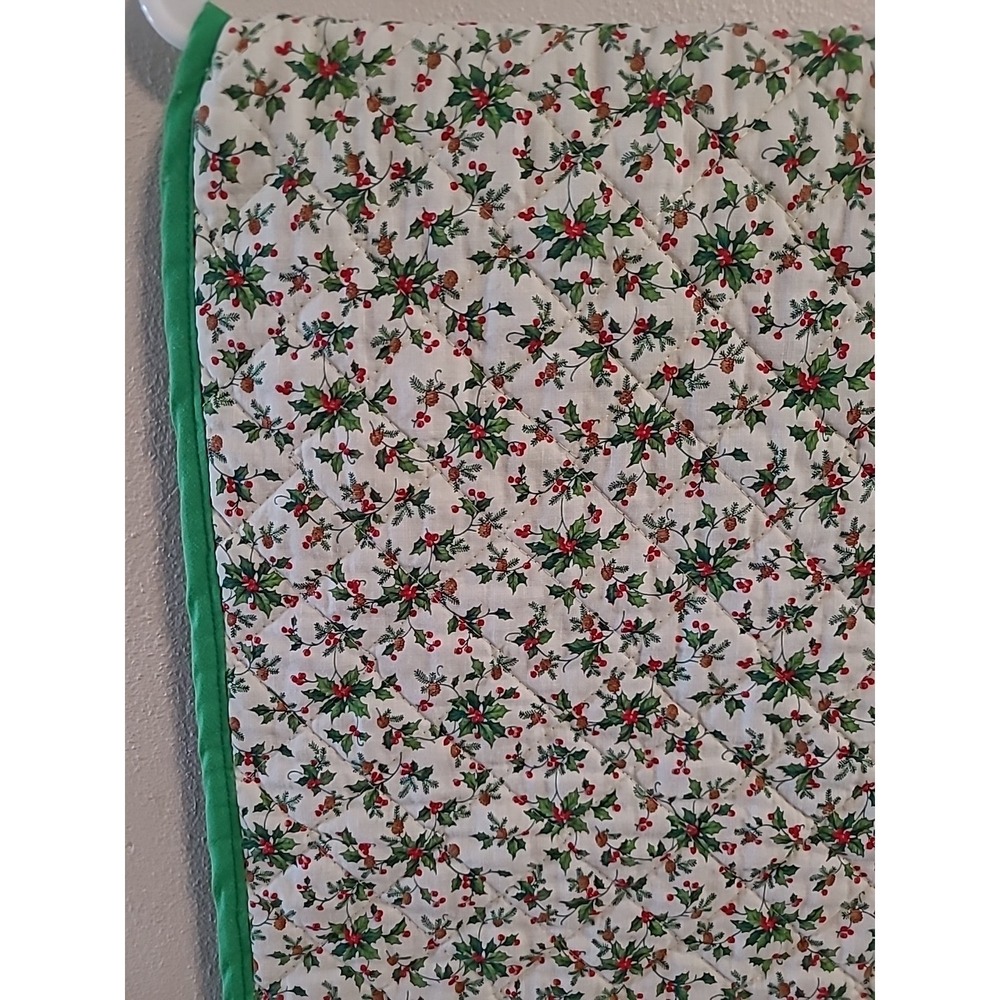 Vtg Christmas Table Runner Handmade Machine Quilted 91"X16.25" Green Red Holly - Picture 2 of 8